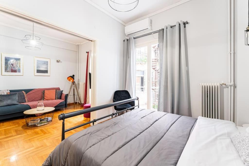 Downtown Cute Apt In The Heart Of Plaka Атина Екстериор снимка